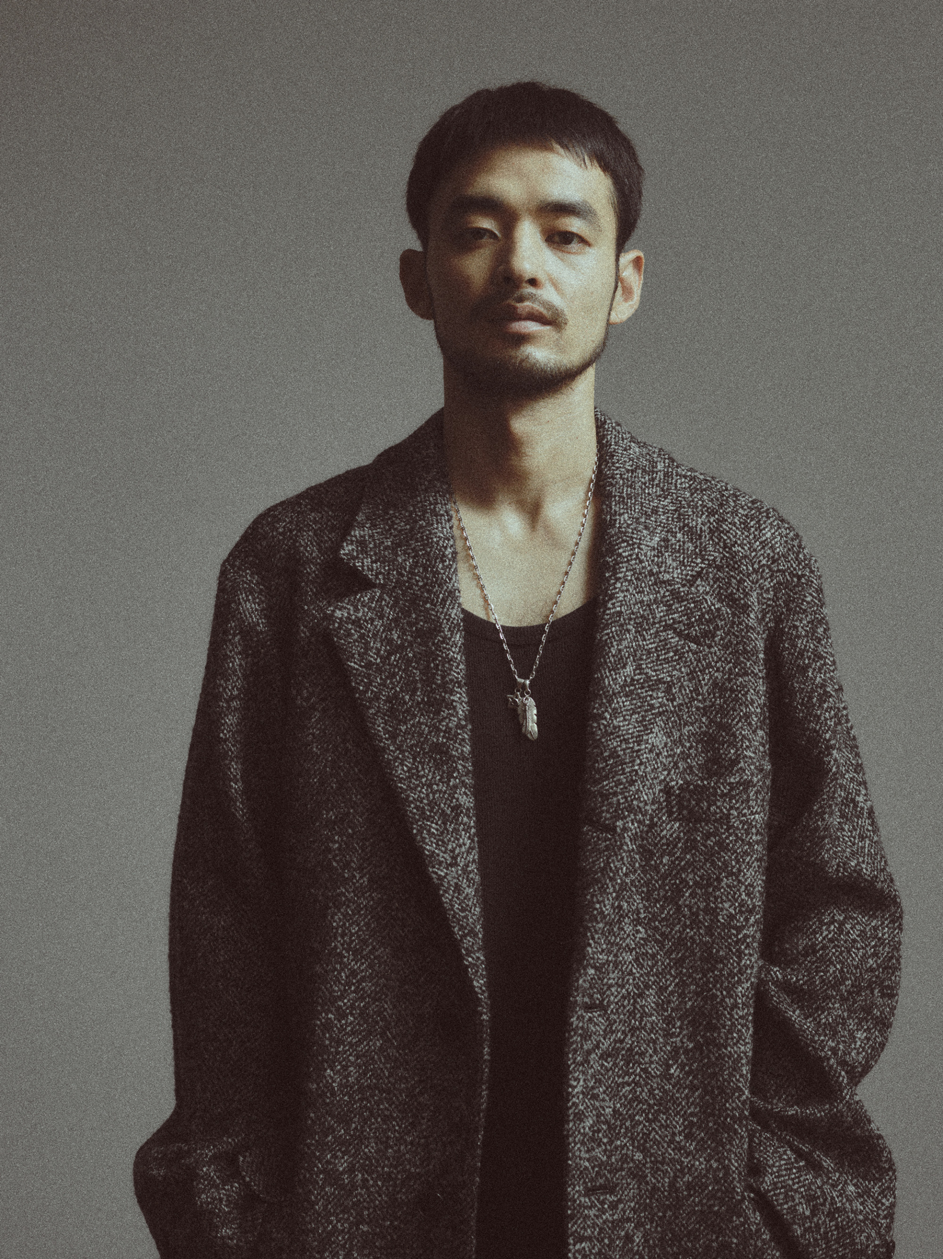 LOOK 01
