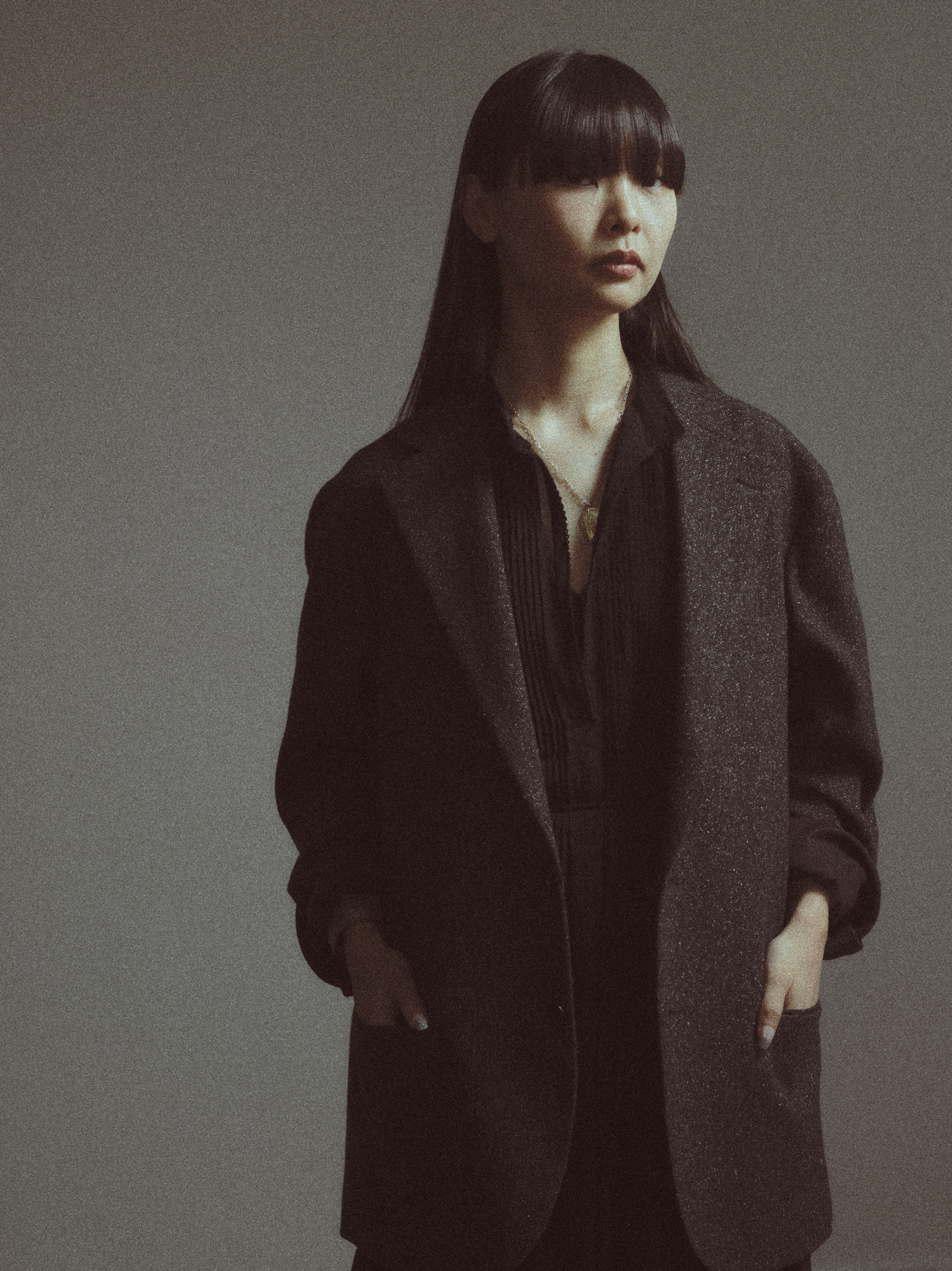 LOOK 03