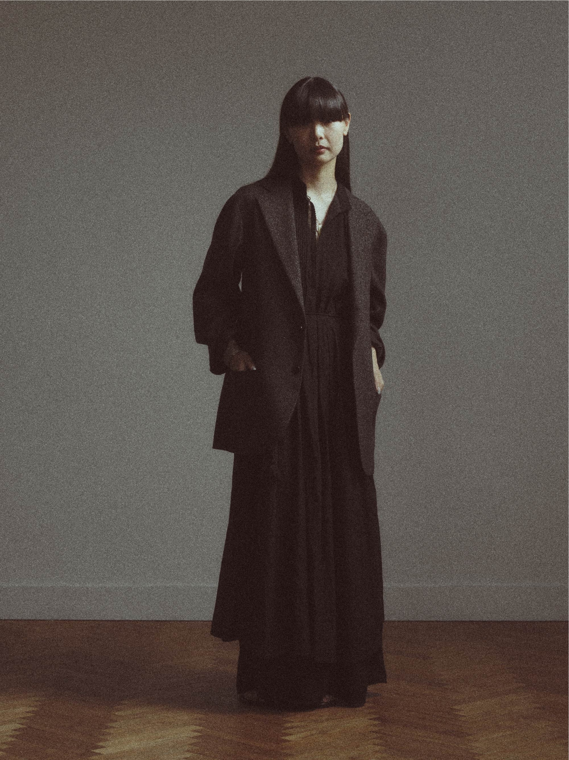 LOOK 03
