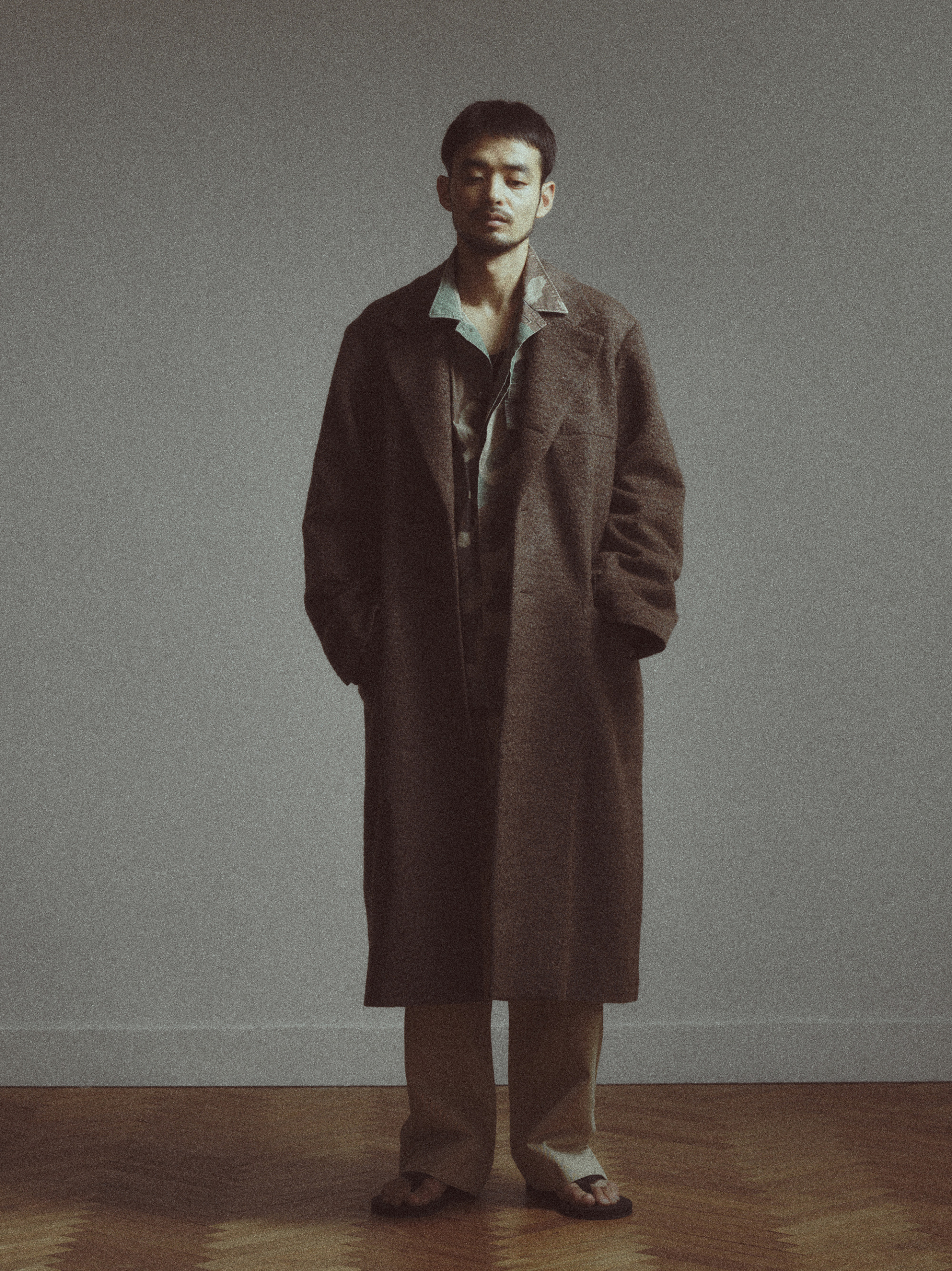 LOOK 04