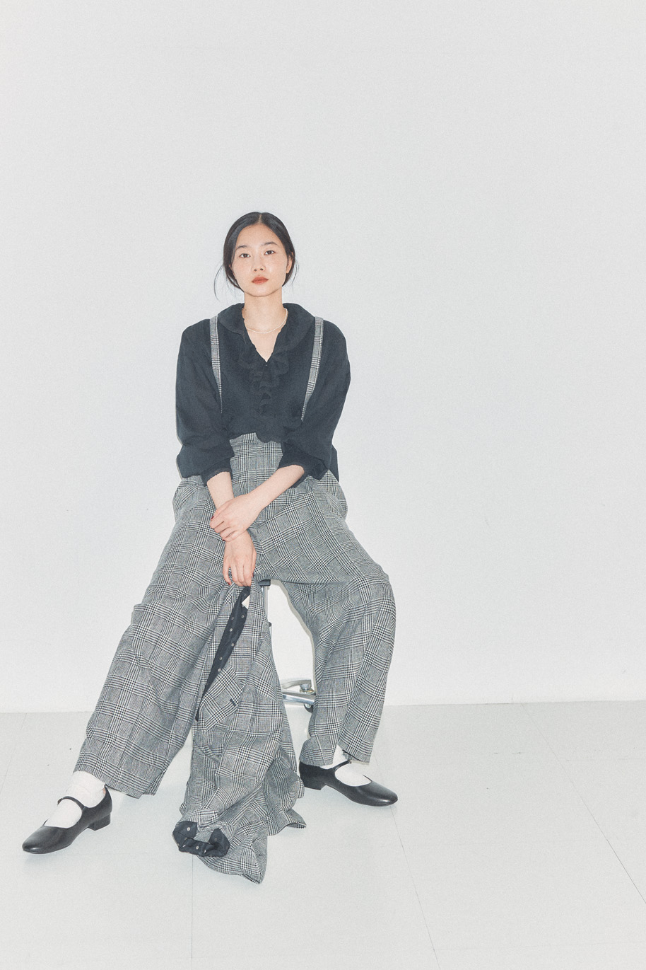 《石上美津江さんコラボ》ウールチェックタックパンツ着用画像