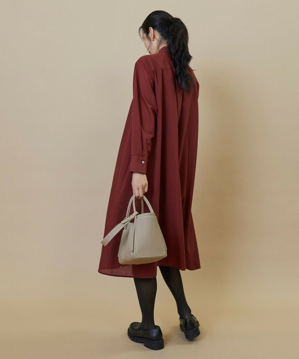 L'EQUIPE 2WAY シュリンクハンドバッグ グレイッシュベージュ