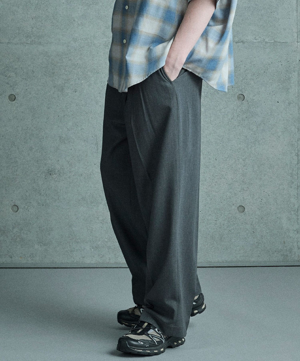 MEN'S BIGI セミワイドスラックス グレー