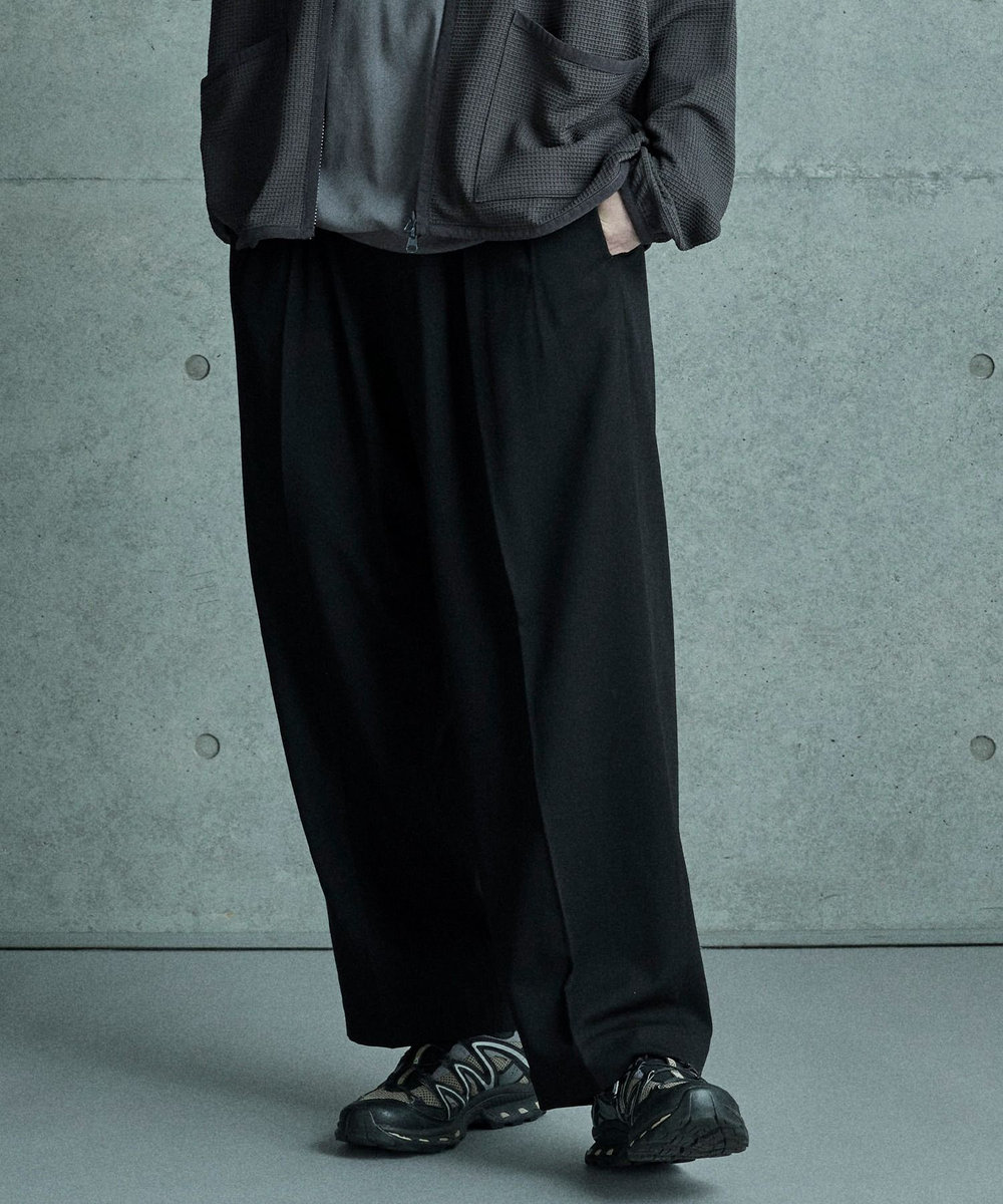 MEN'S BIGI セミワイドスラックス ブラック
