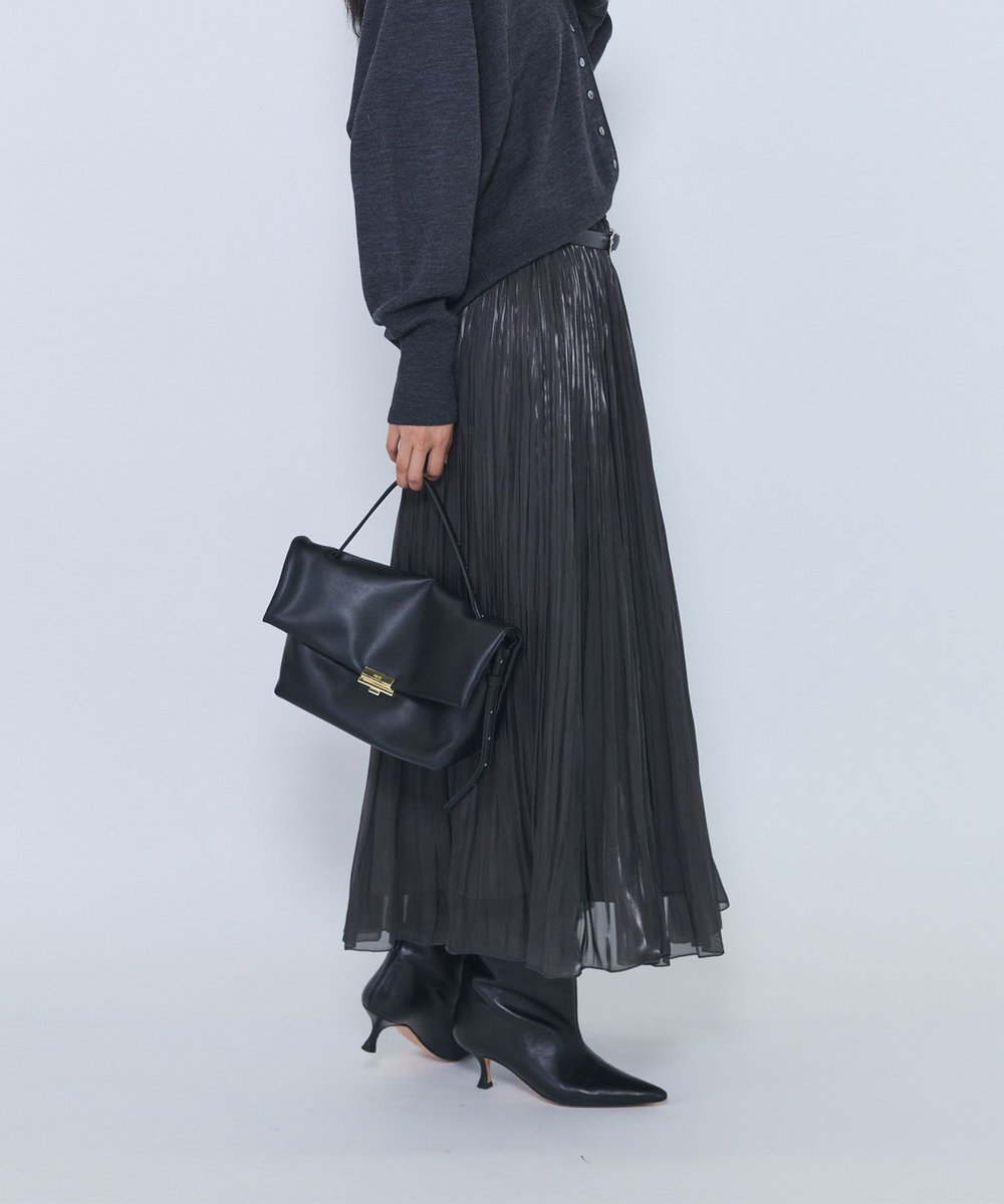1er Arrondissement グロッシーサテンプリーツスカート ブラック