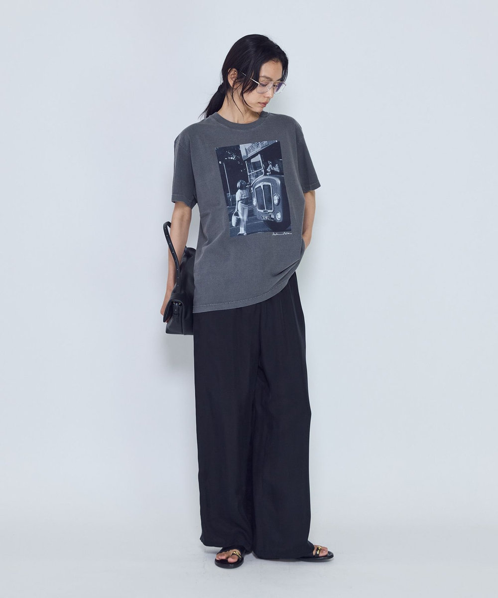 1er Arrondissement ＜COUTURE D'ADAM（クチュール ド アダム）＞“Jane&Serge with Double Decker"T-シャツ（Monochrome・Black） ブラック