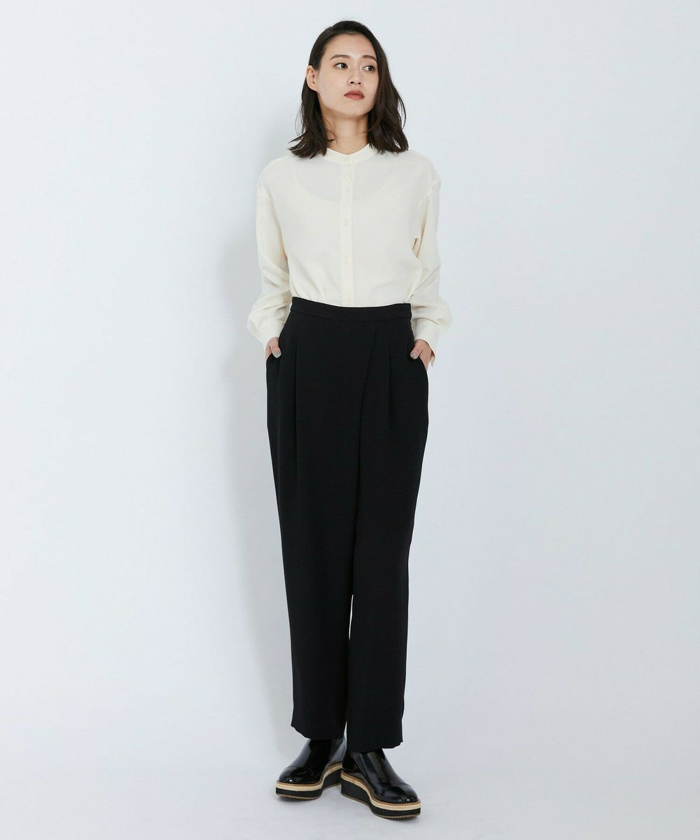 L'EQUIPE バックサテンラップテーパードパンツ ブラック