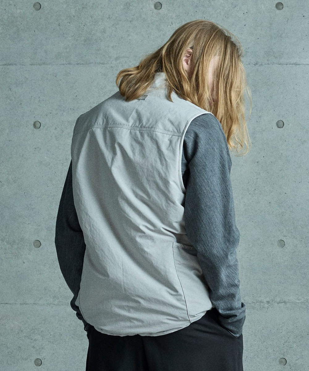 MEN'S BIGI CUBETEX中綿入りベスト ベージュ