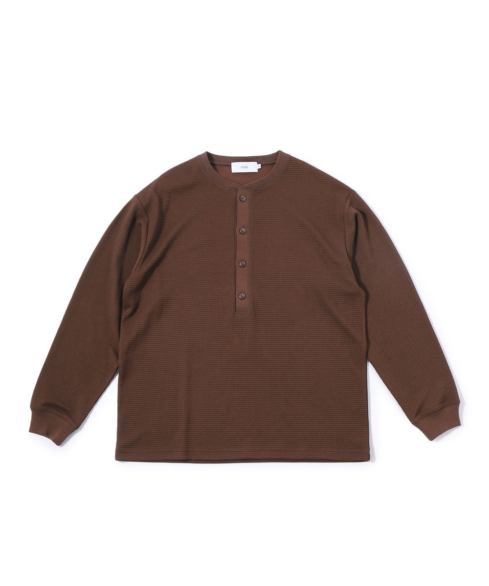 MEN'S BIGI テックサーマル ヘンリーネックシャツ＜吸水速乾・ストレッチ・軽量・通気性・保温性＞ ブラウン