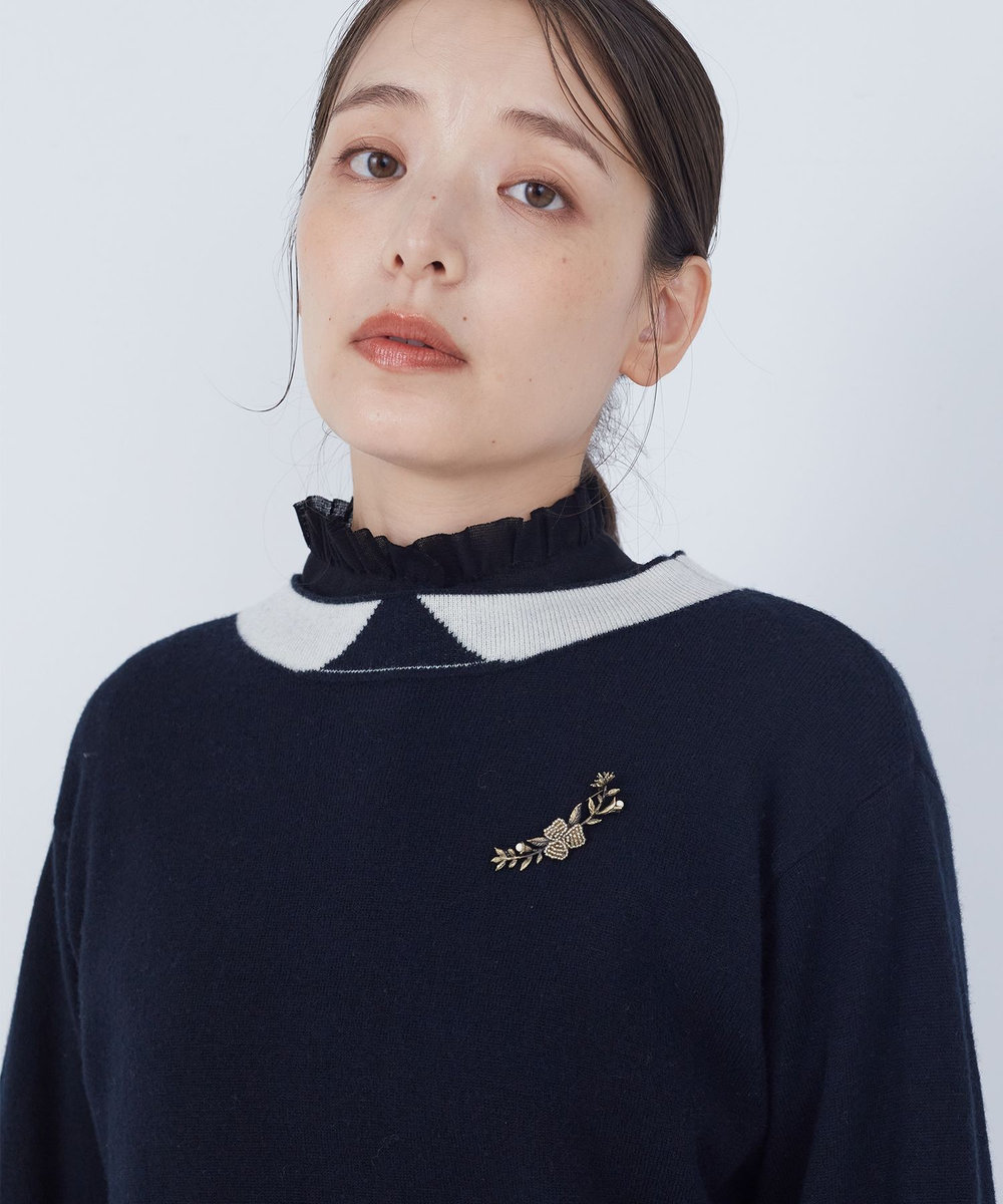ADIEU TRISTESSE アーチフラワービーズブローチ クリーム