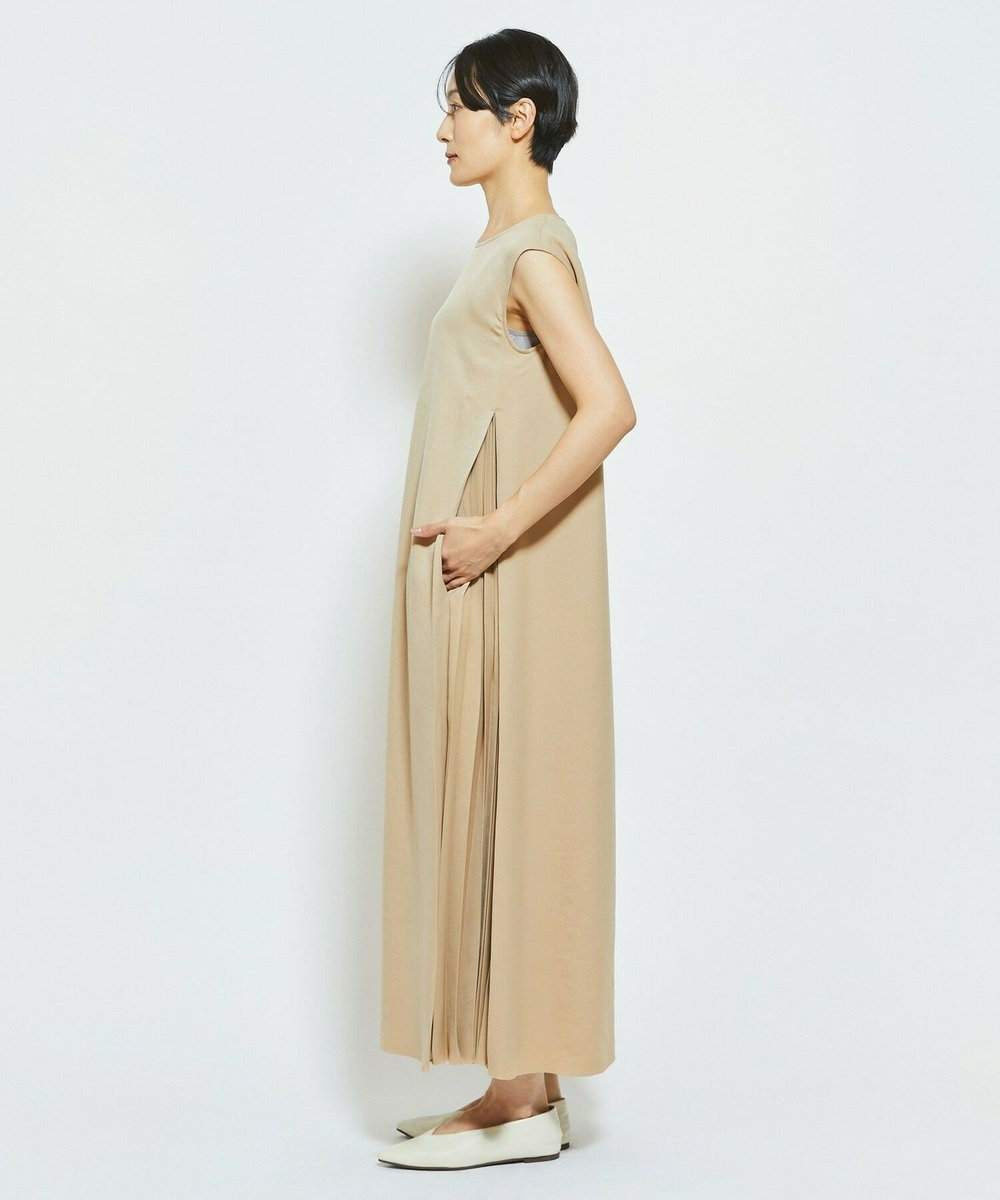 MOGA Collection MOGA Collection ウーリープリーツストレートワンピース ベージュ