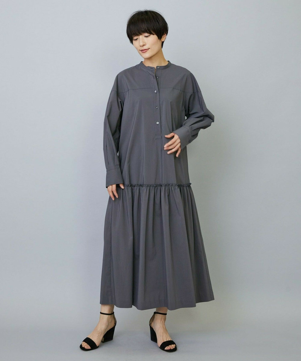 MOGA ナイロンタフタストレッチタックギャザーワンピース グレー