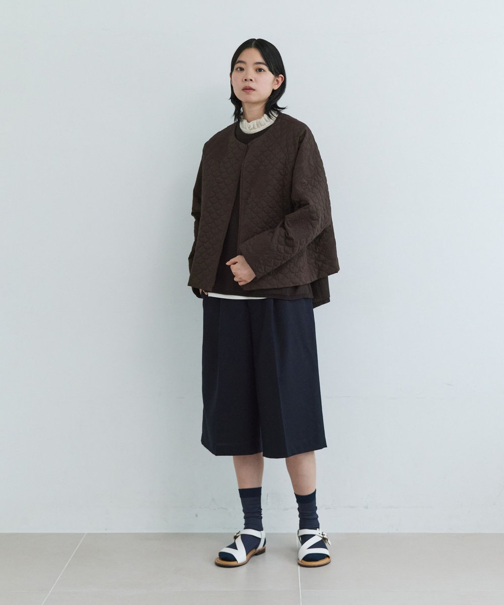 LOISIR コットンリネンキルティング風刺繍ノーカラージャケット ブラウン