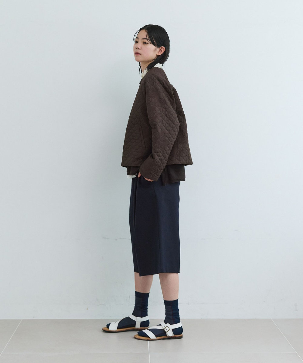 LOISIR コットンリネンキルティング風刺繍ノーカラージャケット ブラウン