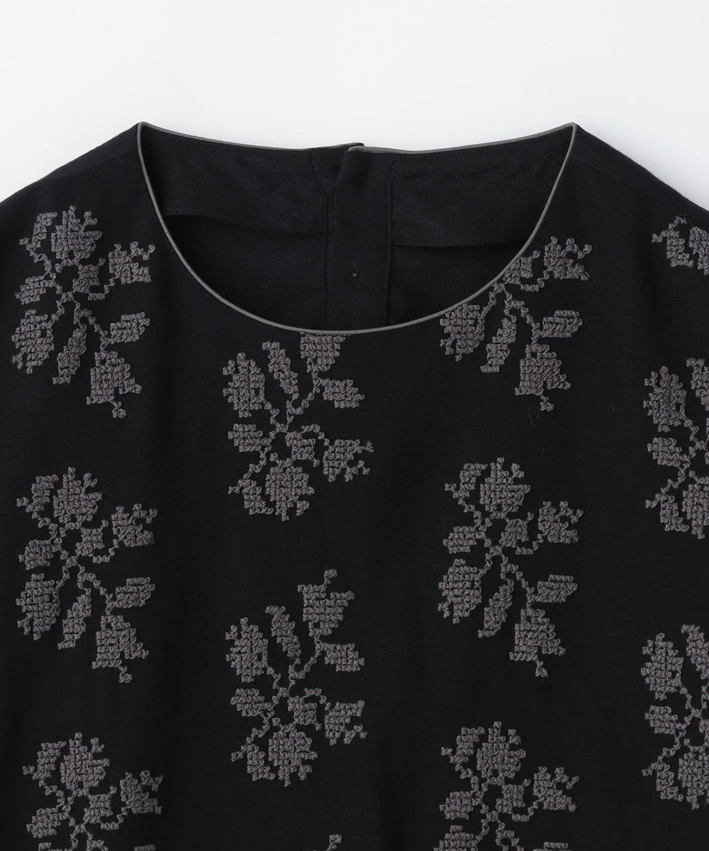 LOISIR オリジナル柄刺繍ボクシーブラウス ブラック系その他