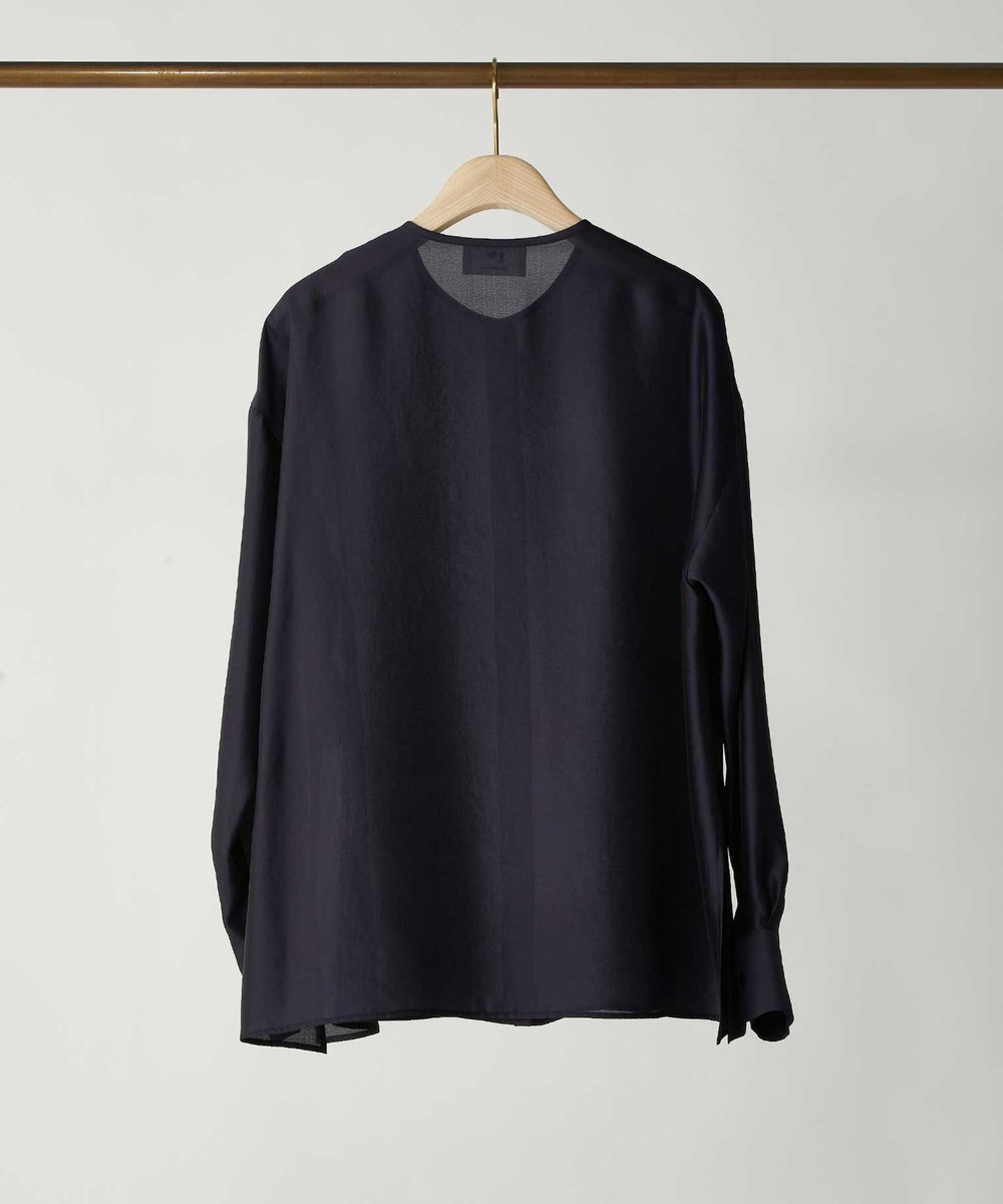 1er Arrondissement シルクライクノーカラーブラウス ネイビー