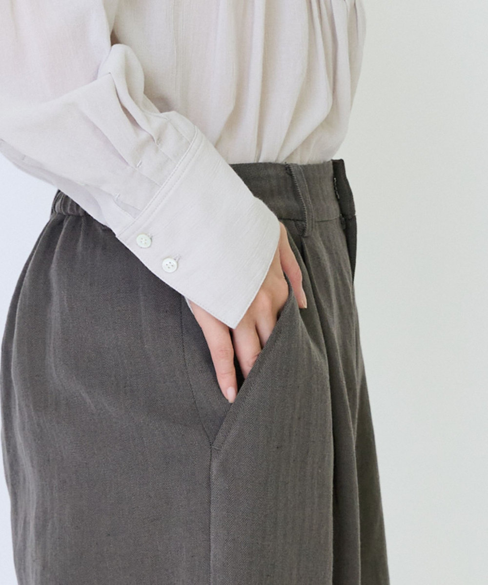 LOISIR ウールリネンヘリンボーンセミワイドパンツ キャメル