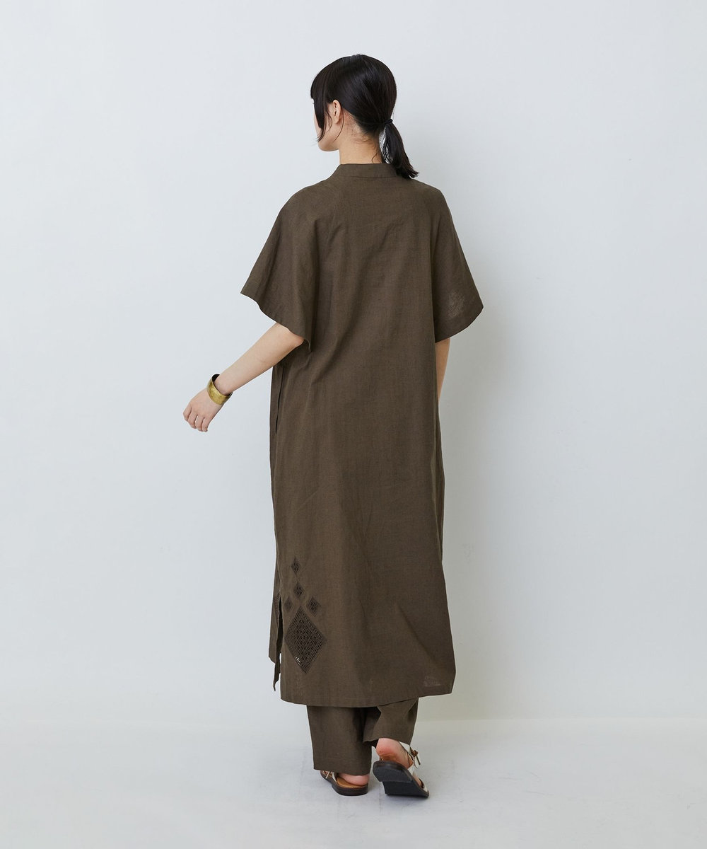 LOISIR コットンリネンクロス刺繍入りワンピース カーキ
