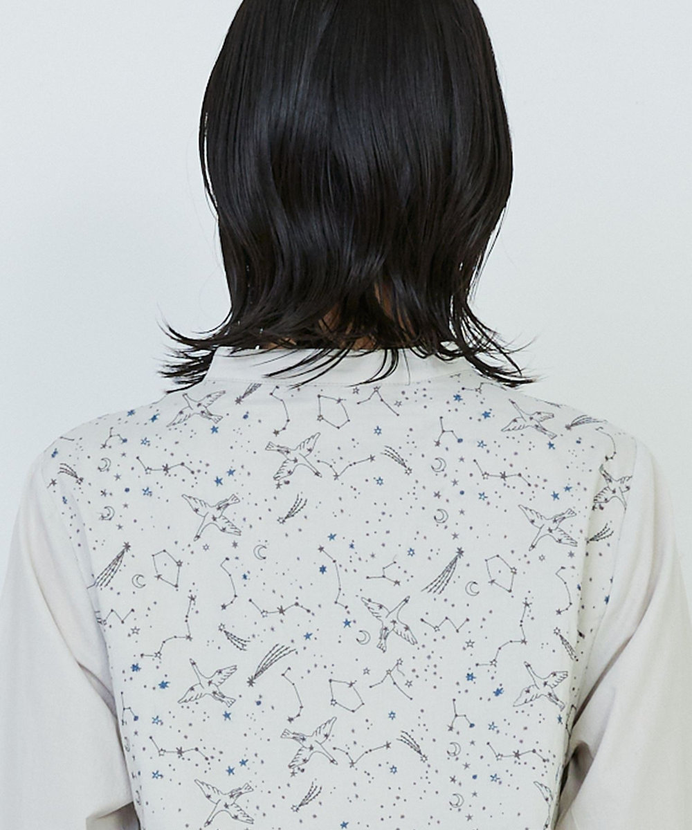 ADIEU TRISTESSE 星空プリント＆刺繍ブラウス ライトグレー