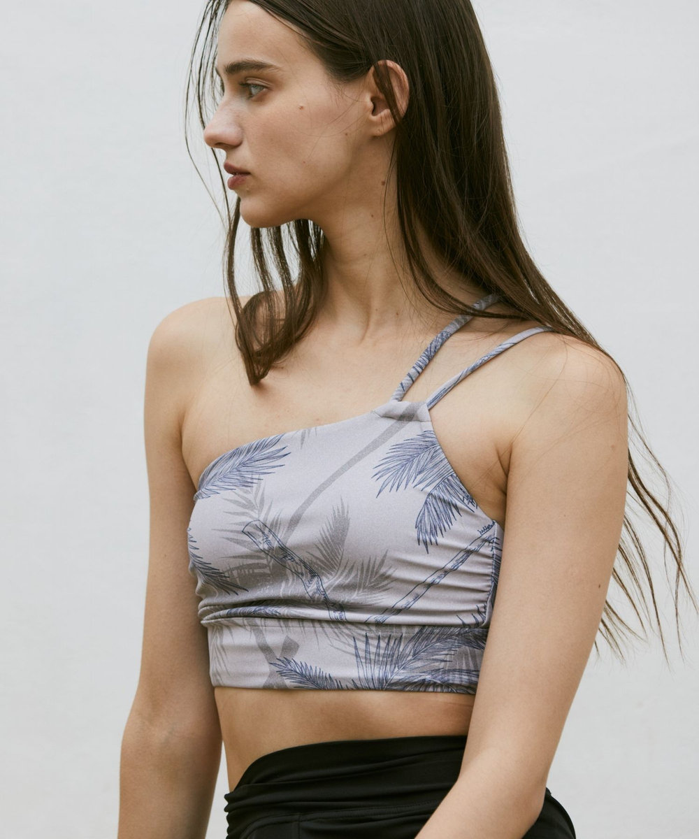 Julier palm treeアシンメトリーブラトップ/パット付き・UVカット・吸汗速乾・ホットヨガ対応・水着・水陸両用 ベージュ