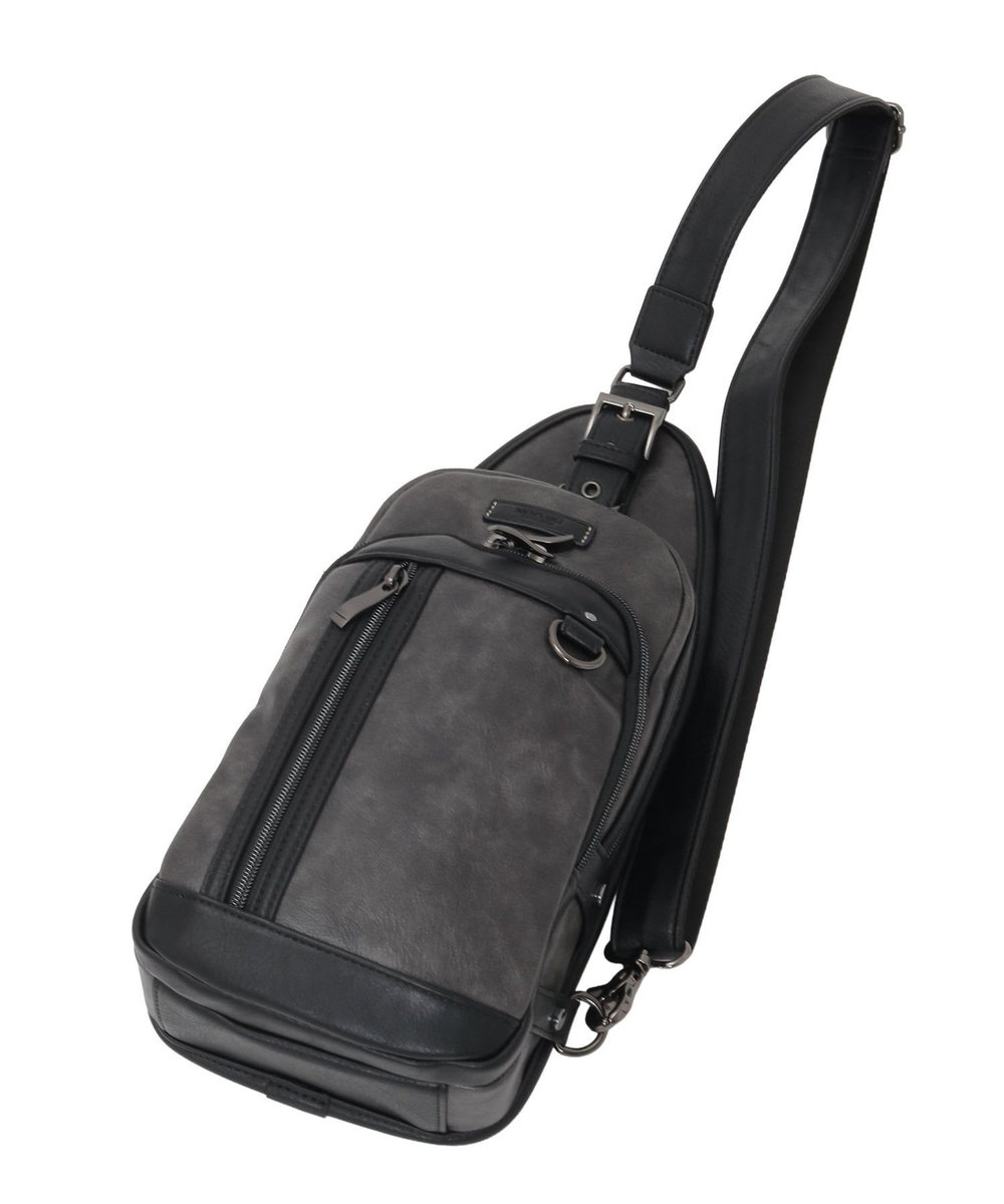 MEN'S BIGI フェイクレザー ボディバッグ グレー