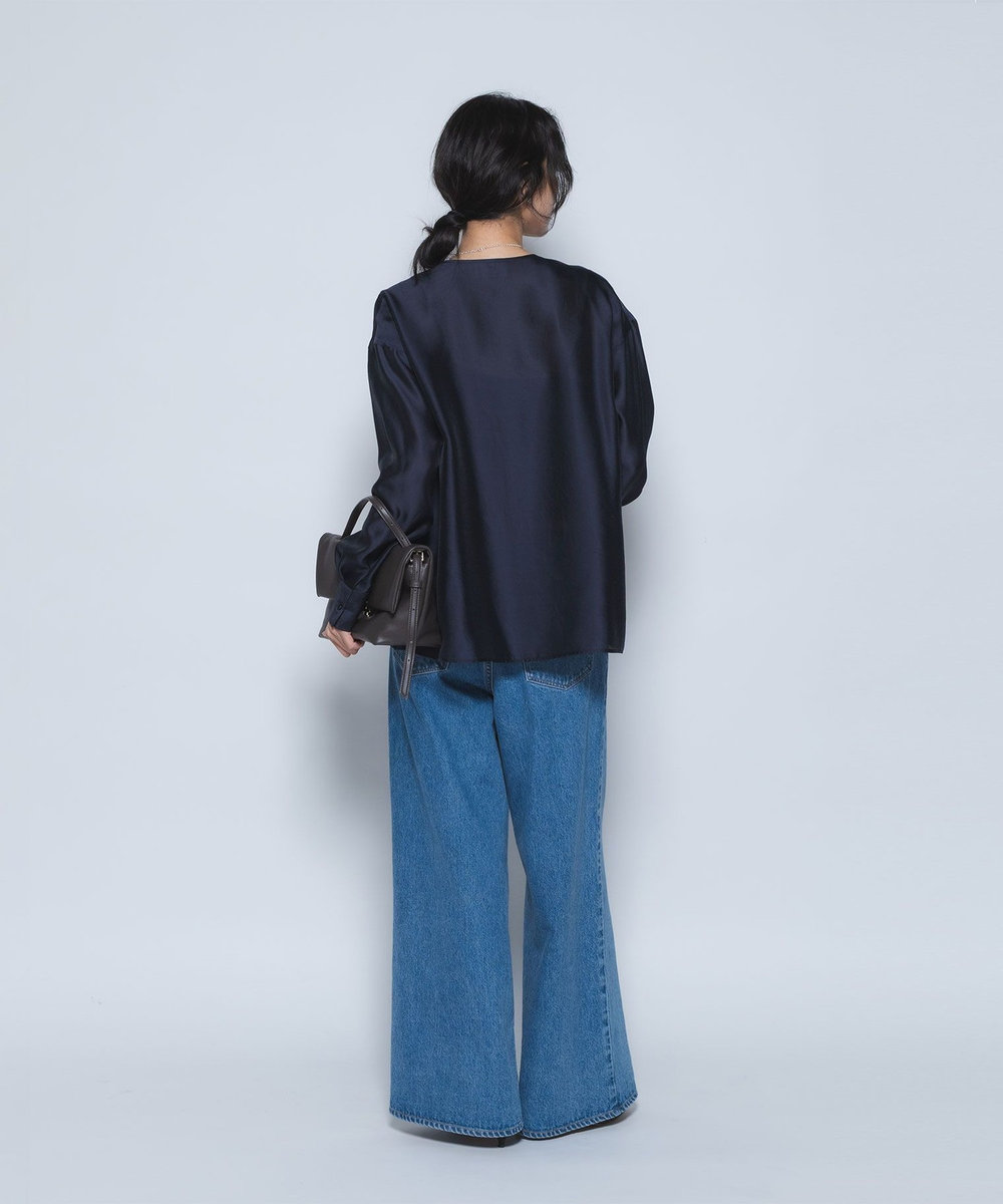 1er Arrondissement シルクライクノーカラーブラウス ネイビー
