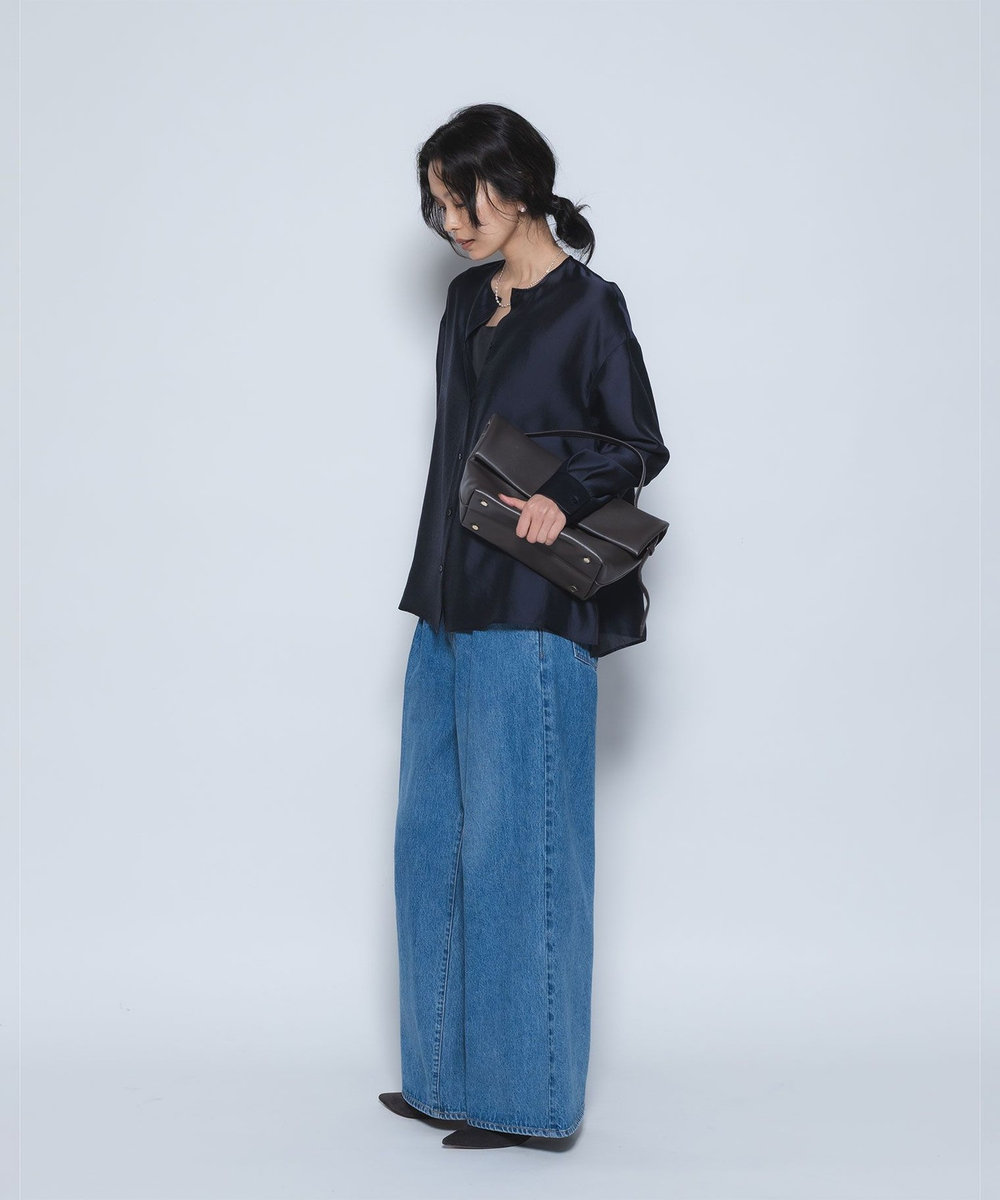1er Arrondissement シルクライクノーカラーブラウス ネイビー