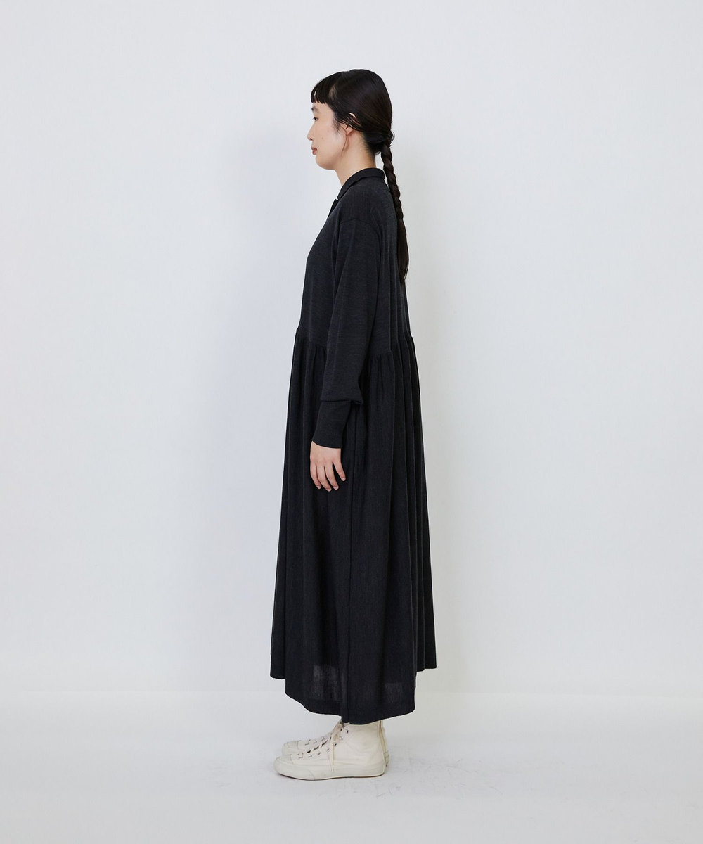 LOISIR ウール梳毛天竺ポロワンピース チャコールグレー
