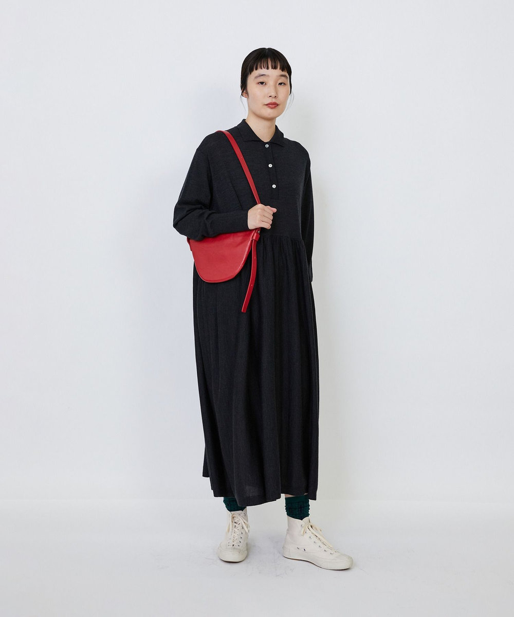 LOISIR ウール梳毛天竺ポロワンピース チャコールグレー