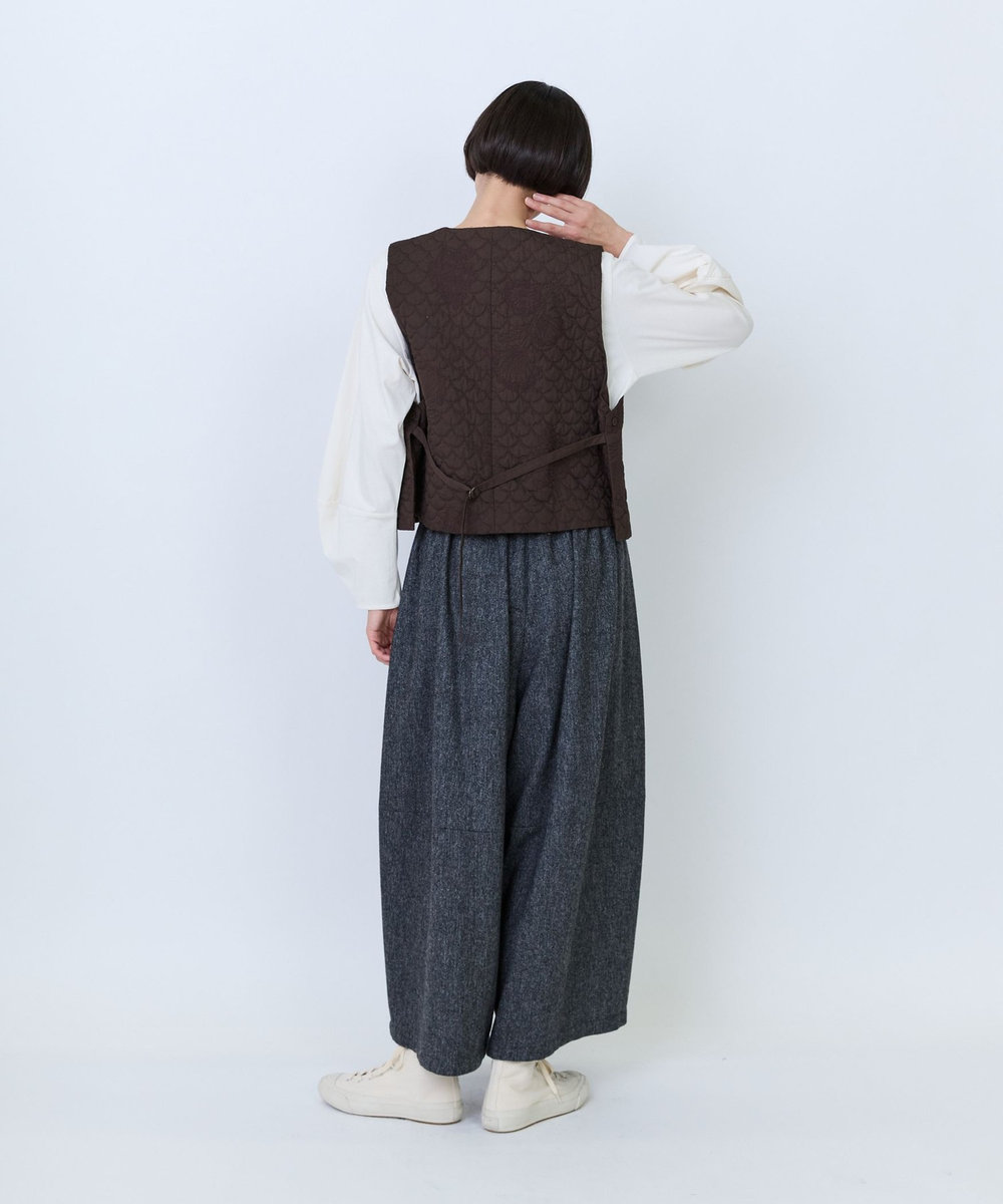 LOISIR コットンリネンキルティング風刺繍ベスト ブラウン