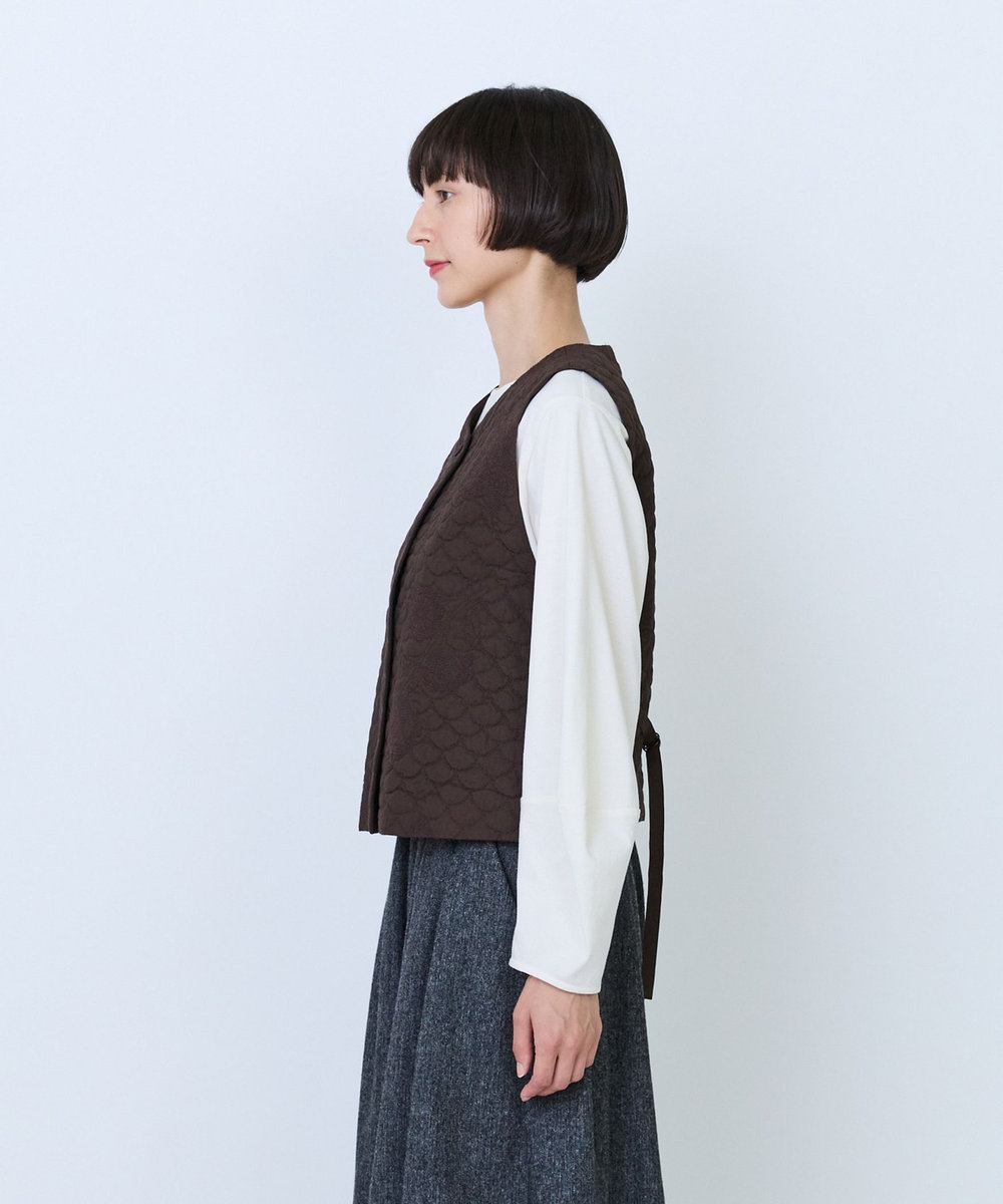 LOISIR コットンリネンキルティング風刺繍ベスト ブラウン