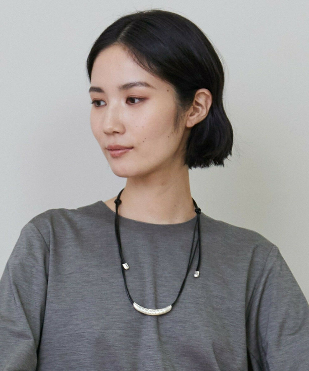 L'EQUIPE ビジュー入りメタルスティックペンダント シルバー