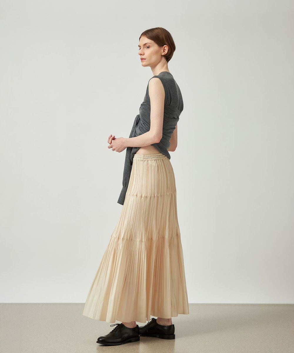 DÉPAREILLÉ SILK POLY TIERED PLEATS SKIRT / シルクポリティアードプリーツスカート ベージュ