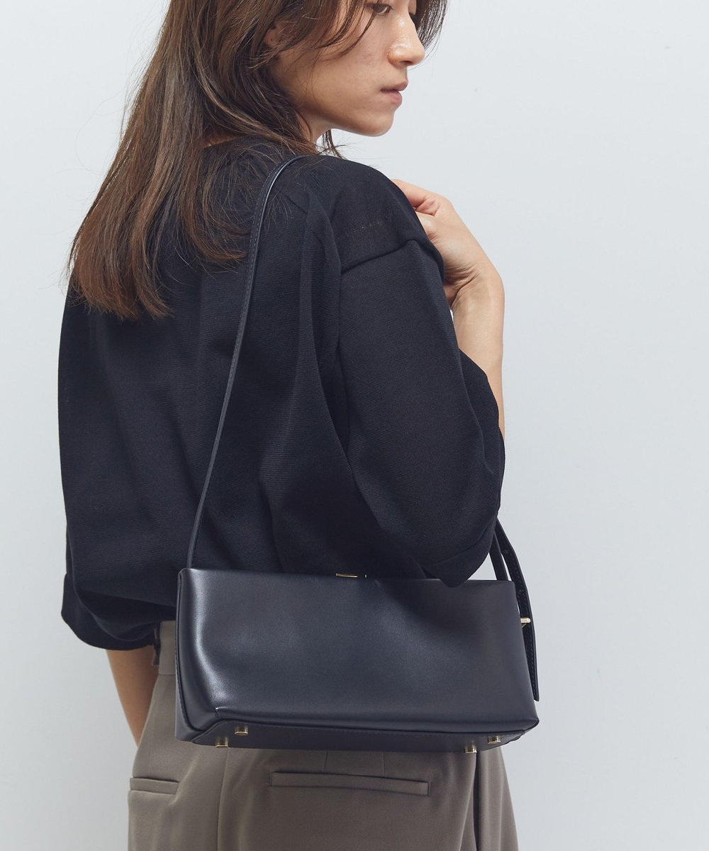 1er Arrondissement ＜PUNTI（プンティ）＞“PORTRAIT-ONE SHLD"ワンハンドルバッグ ブラック