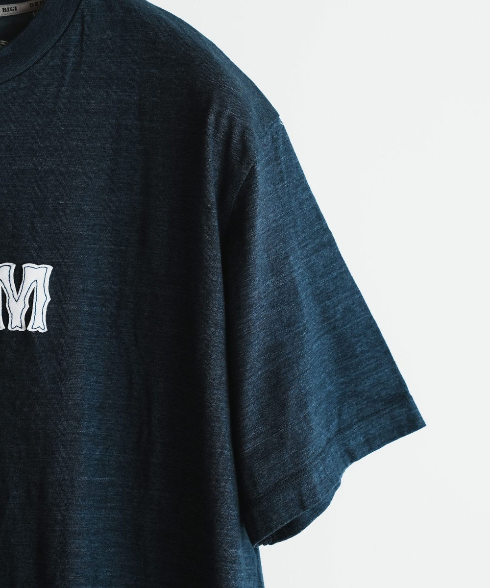 MEN'S BIGI 【DENHAM/デンハム】別注 ロゴTEE ネイビー