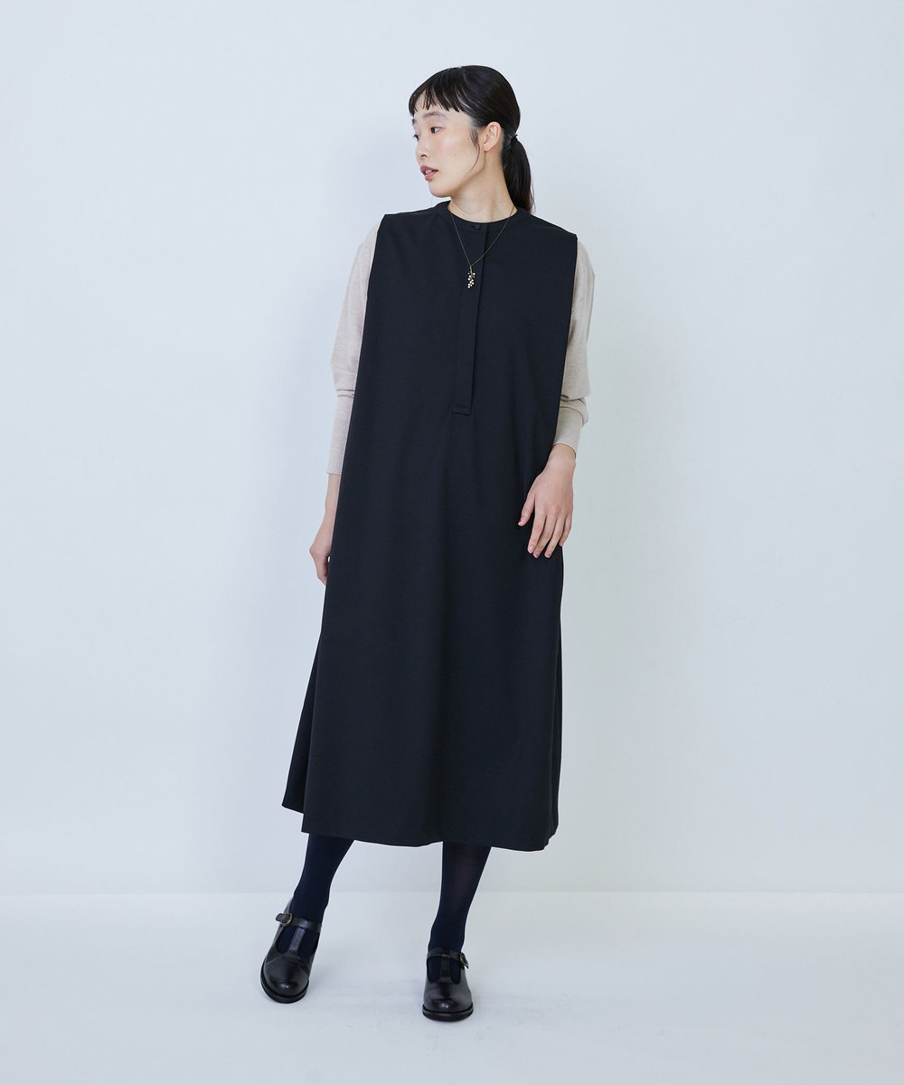 LOISIR ウール混ギャバスリーブレスワンピース ブラック