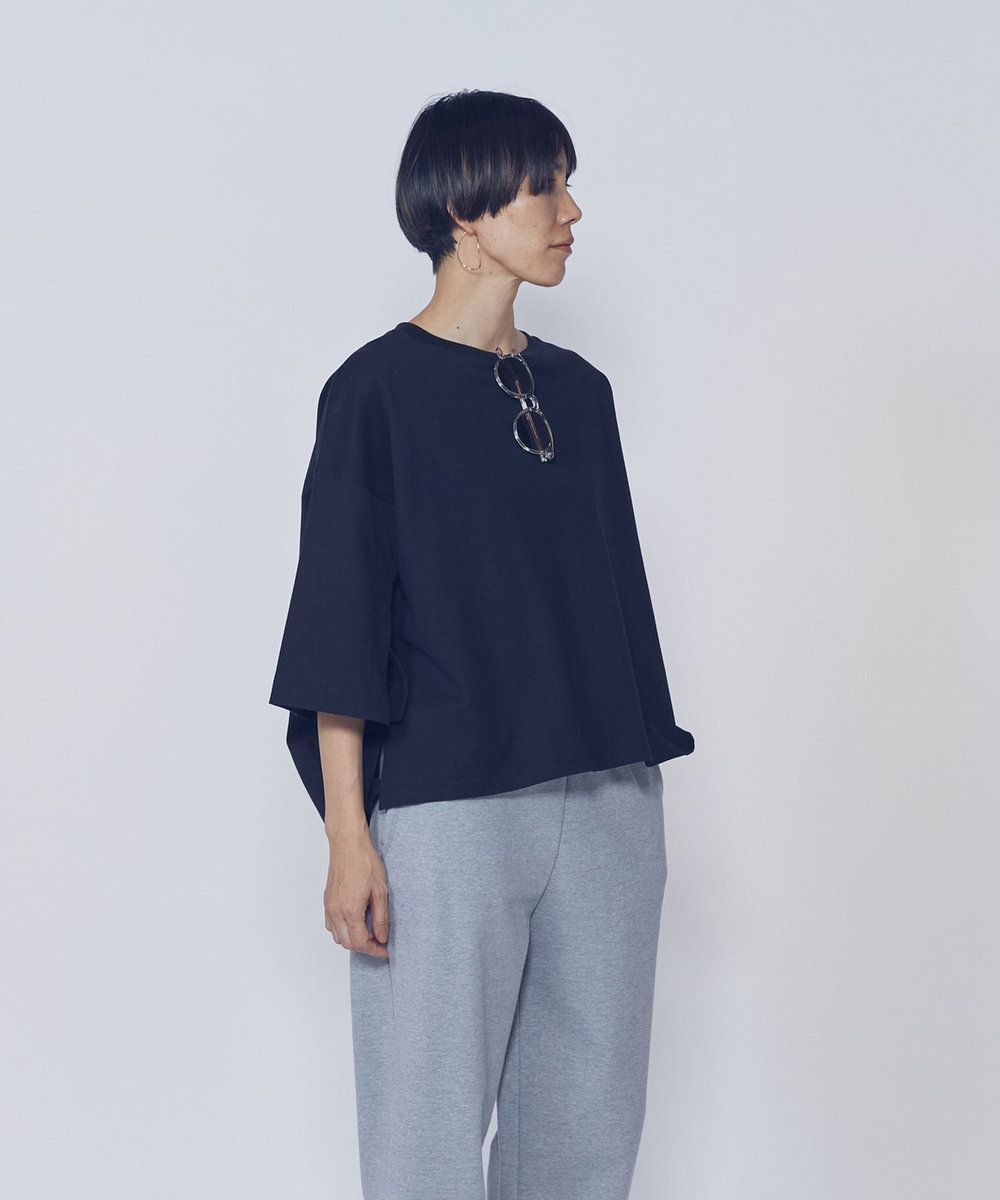 1er Arrondissement ＜COTHEBISMOKE (コグ ザ ビッグ スモーク)＞“NOELLA"Tシャツ ブラック