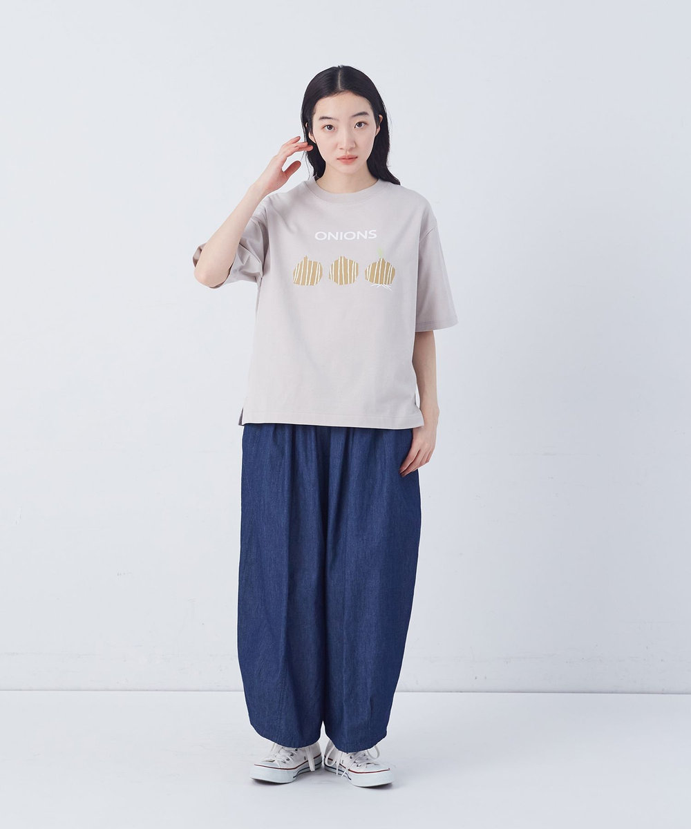 congés payés ADIEU TRISTESSE ベジタブルプリントTシャツ ベージュ