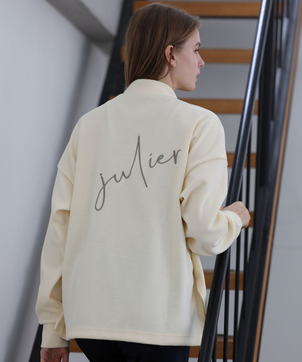 Julier ブラッシュメルトンプルオーバー キナリ