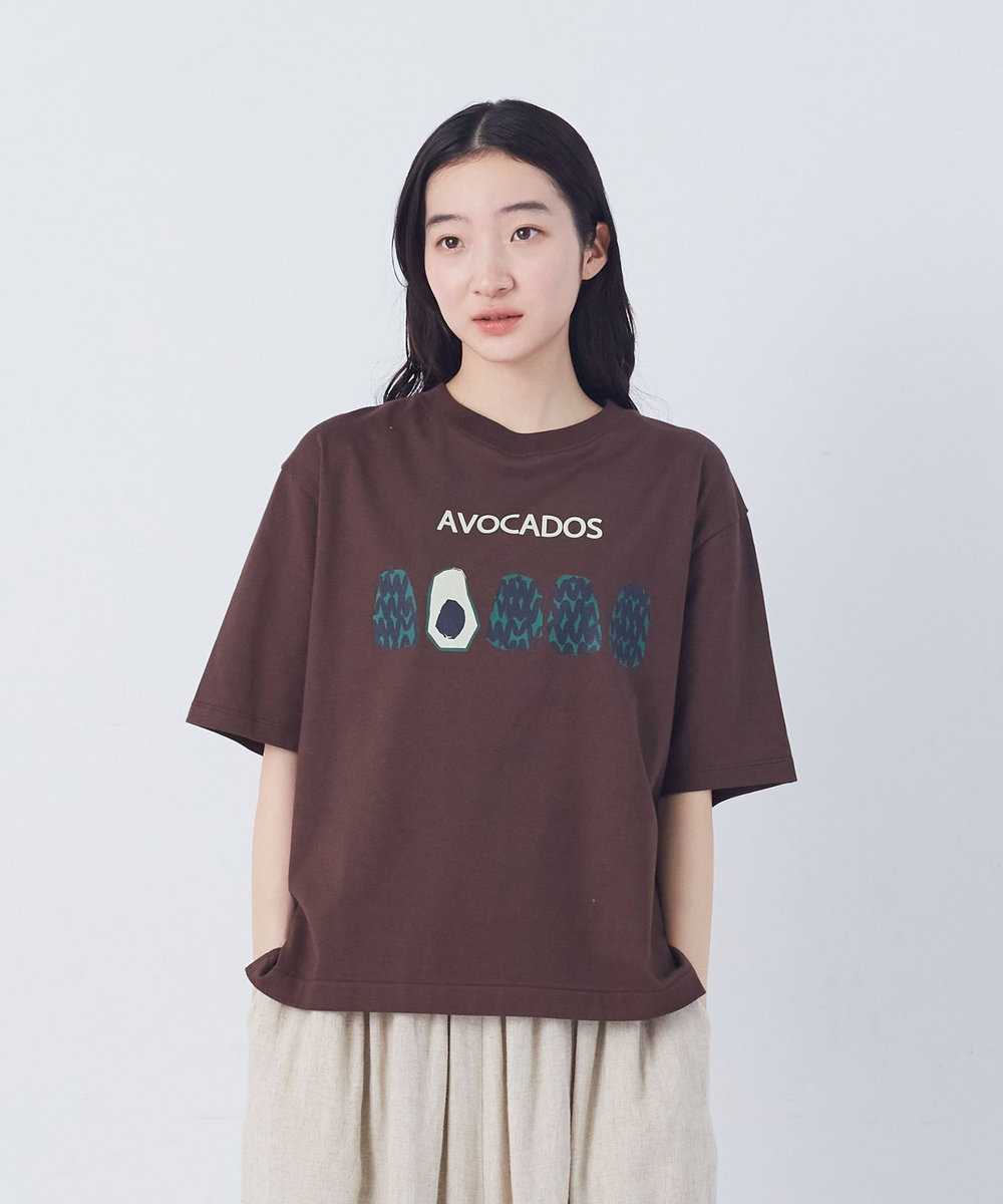 congés payés ADIEU TRISTESSE ベジタブルプリントTシャツ ブラウン
