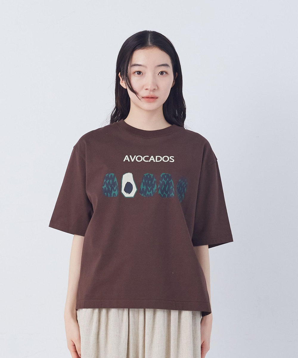 congés payés ADIEU TRISTESSE ベジタブルプリントTシャツ ブラウン