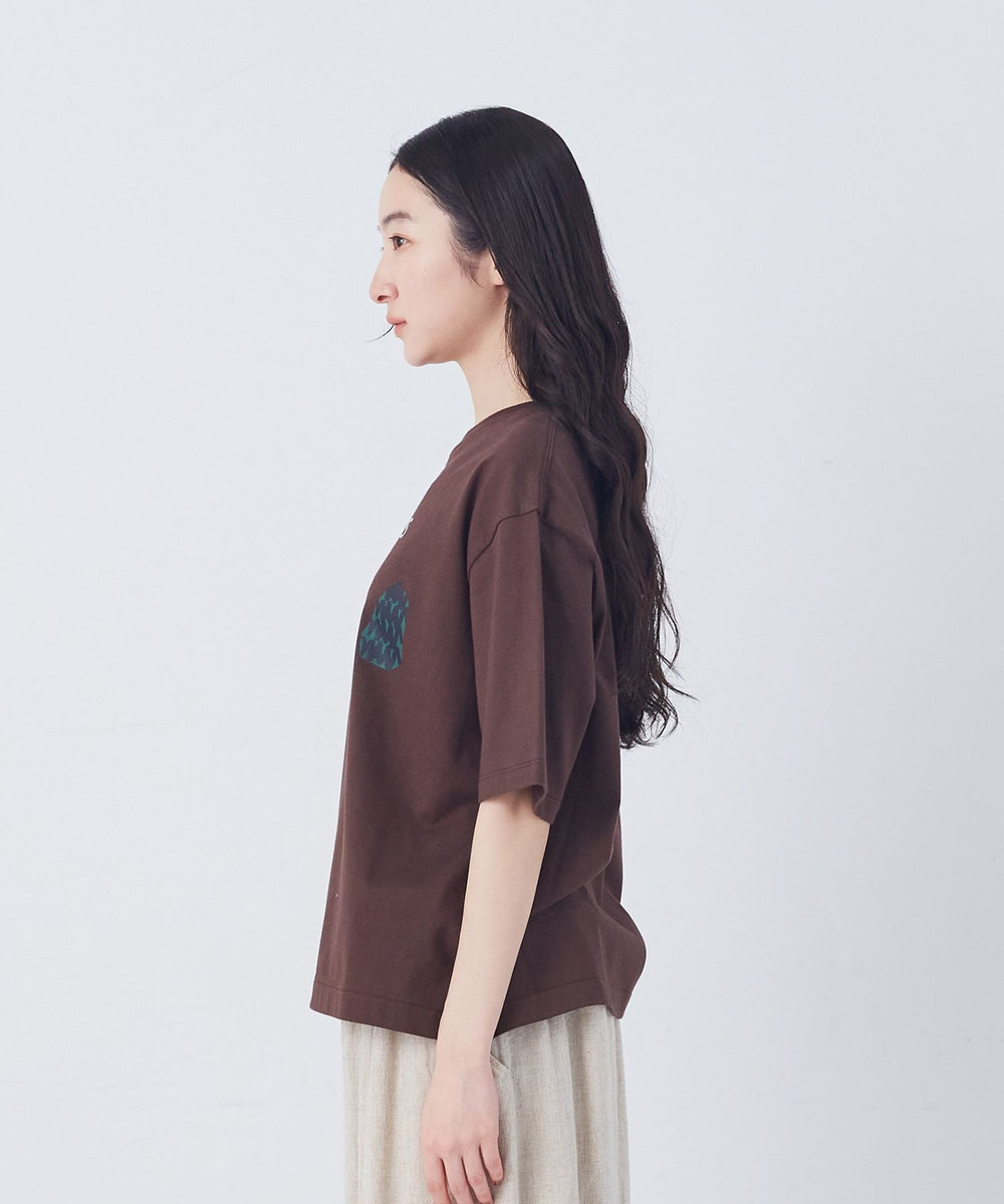 congés payés ADIEU TRISTESSE ベジタブルプリントTシャツ ブラウン
