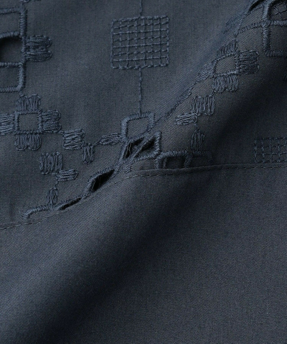 L'EQUIPE ボーラー刺繍T/Cワンピース ネイビー