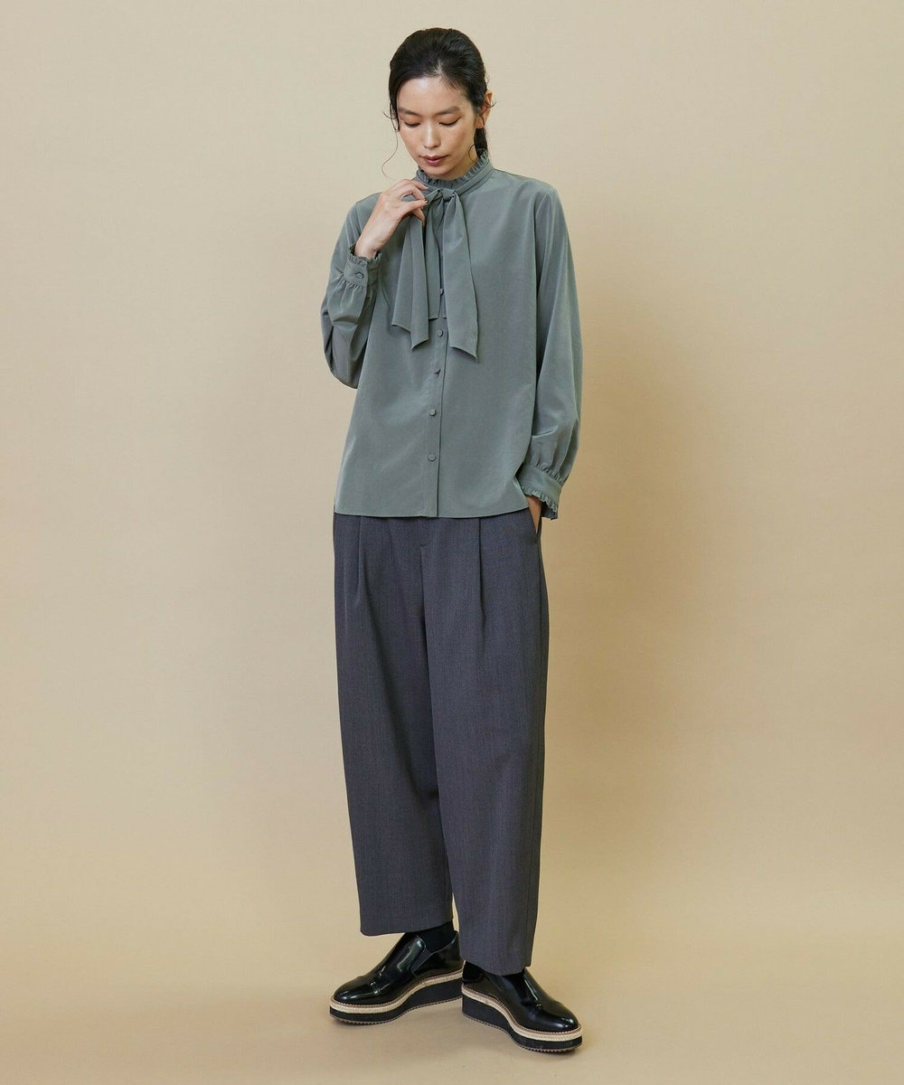 L'EQUIPE カルゼストレッチカーブフォルムパンツ チャコールグレー