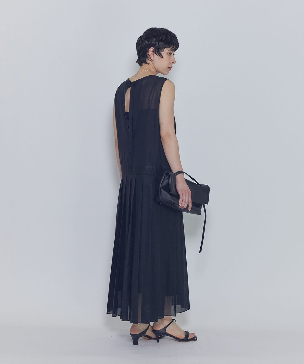 1er Arrondissement シアープリーツワンピース ブラック