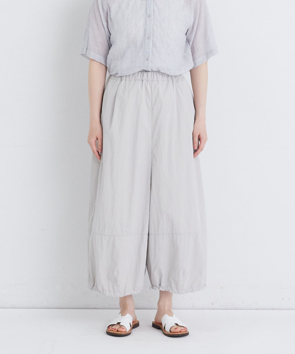 congés payés ADIEU TRISTESSE 【FAVE】ナイロンワイドサルエルパンツ グレイッシュベージュ