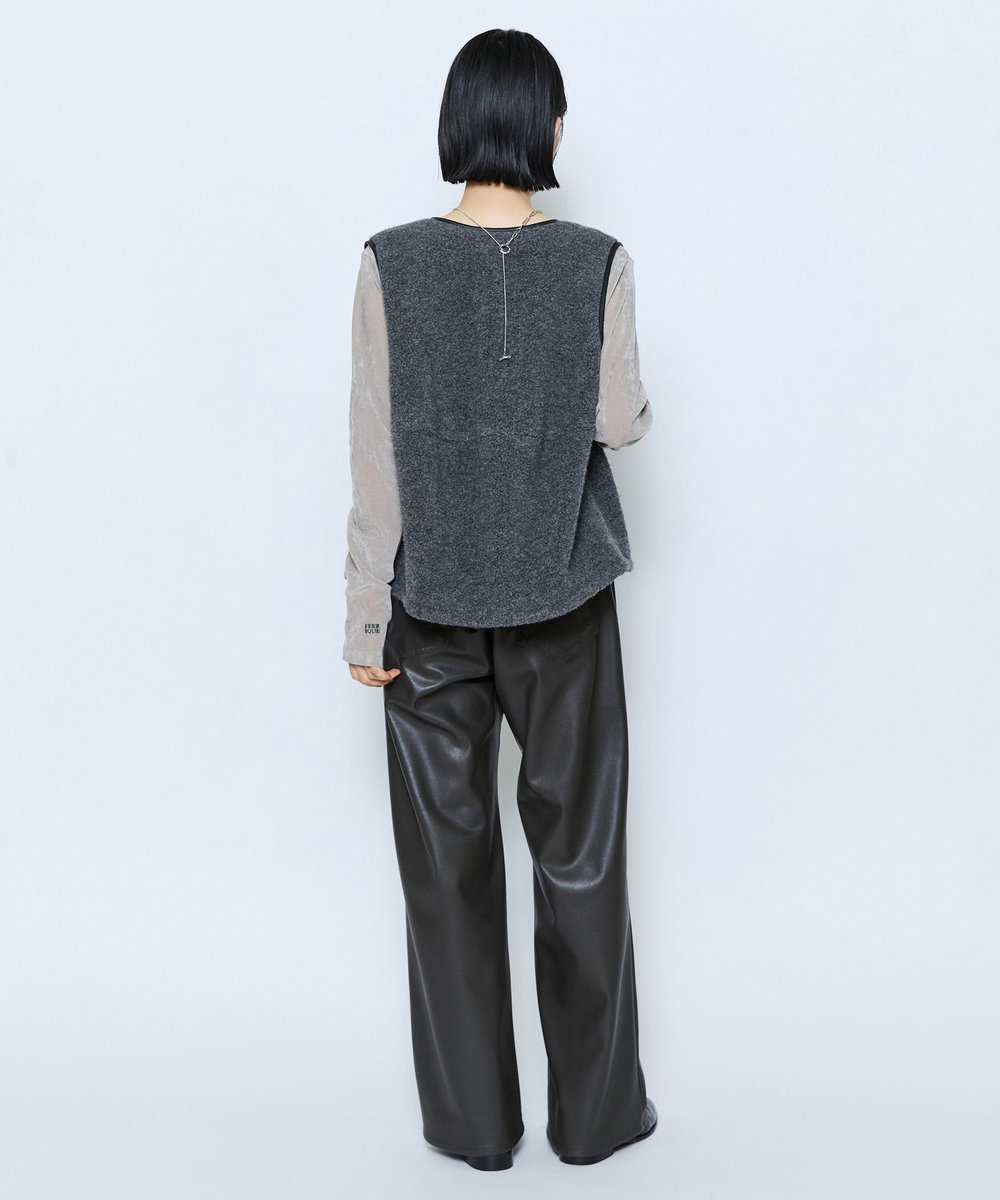 feerique feerique フェイクレザーワイドパンツ ブラウン