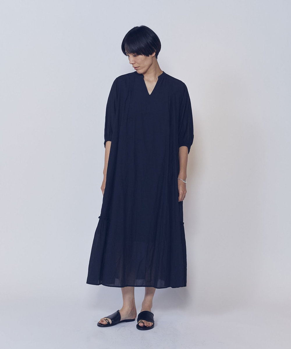1er Arrondissement 【WEB限定】＜normment（ノーメント）＞ギャザースリーブドレス ブラック