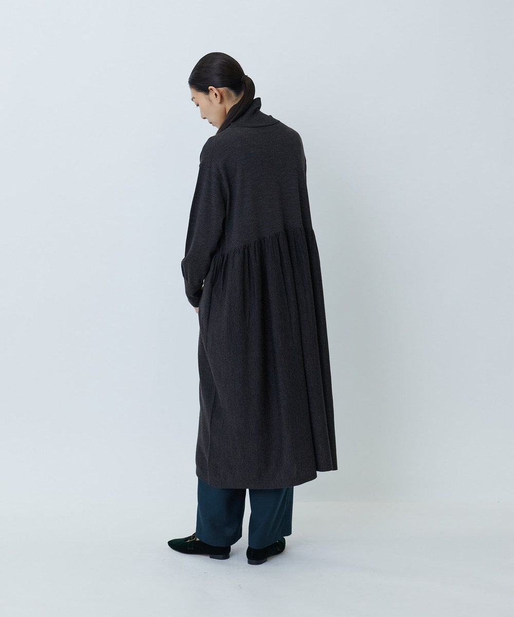 LOISIR ウール梳毛天竺タートルネックワンピース チャコールグレー
