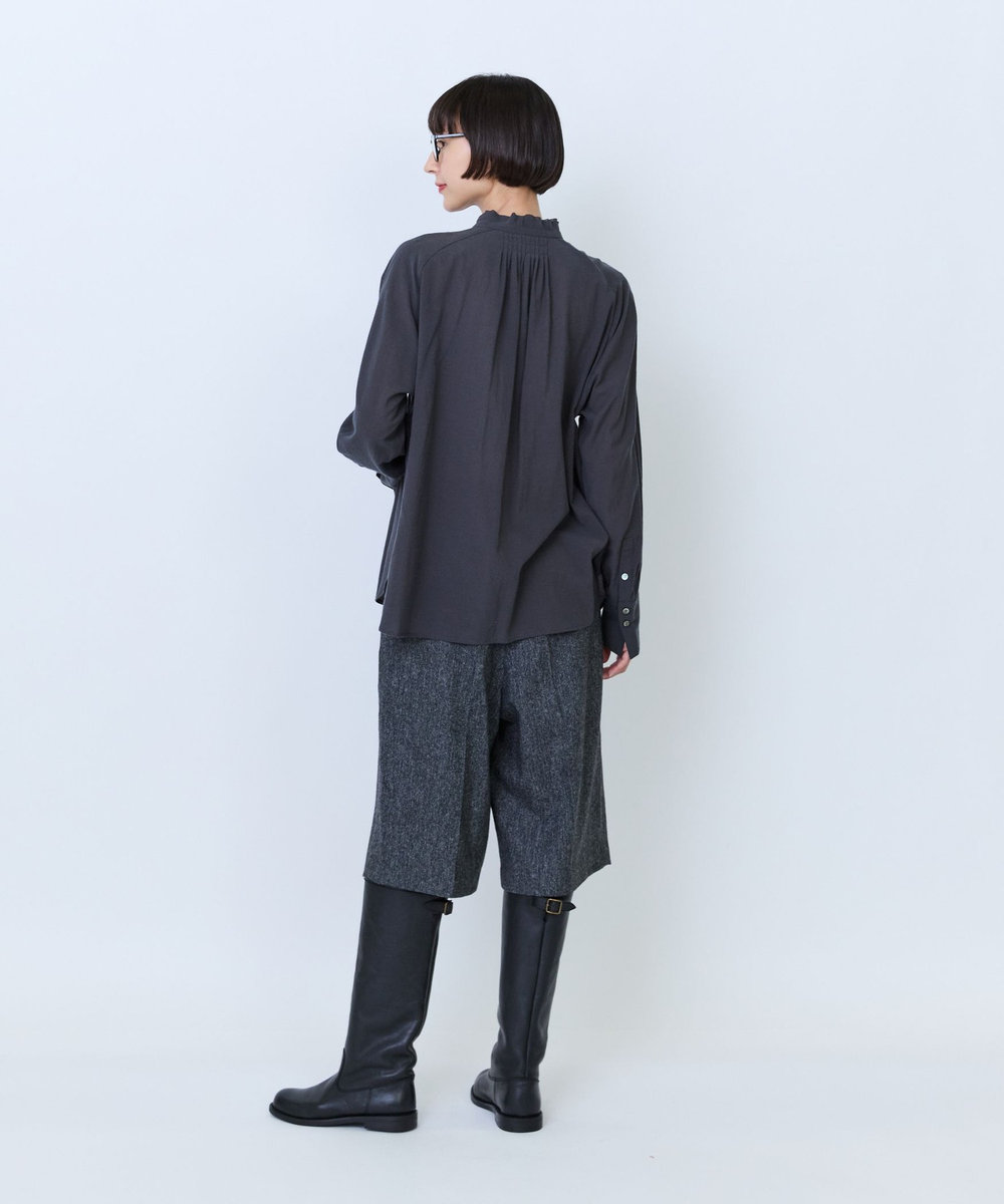 LOISIR リヨセルコットンボイルタックディテールブラウス チャコールグレー